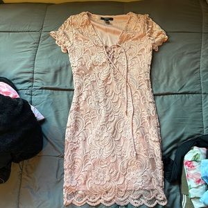 Floralish print dress.